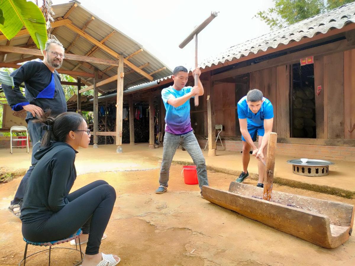 Indigenous Homestay- Trek- Food- Bus Mu Cang Chai Εξωτερικό φωτογραφία