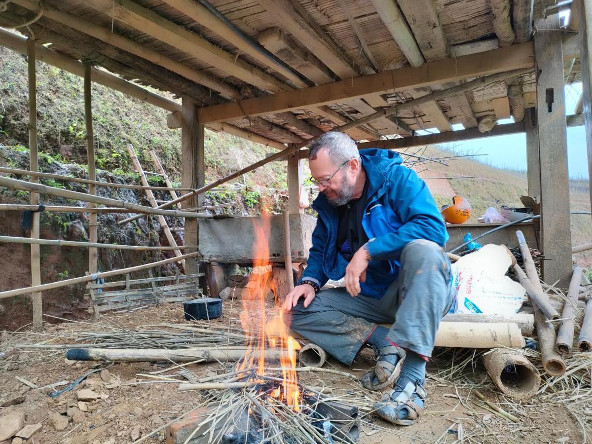 Indigenous Homestay- Trek- Food- Bus Mu Cang Chai Εξωτερικό φωτογραφία