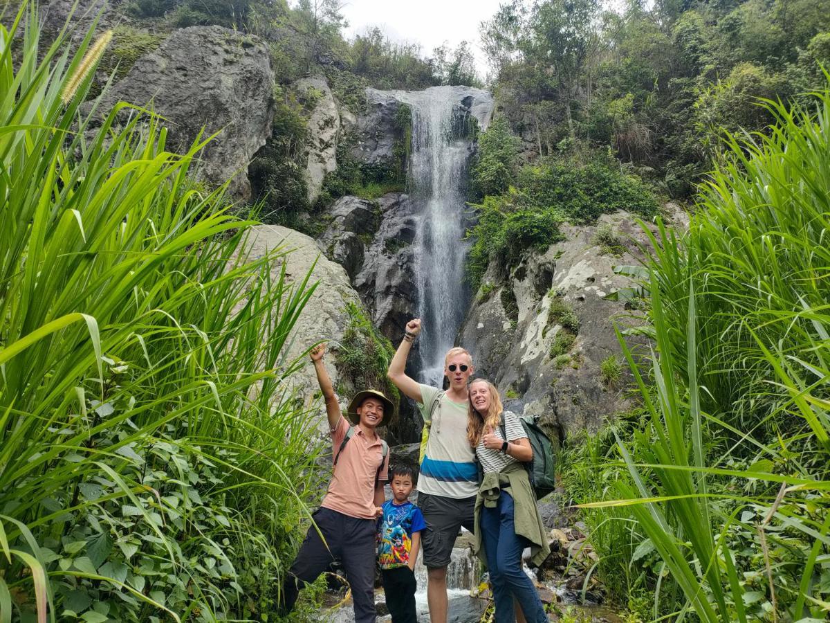 Indigenous Homestay- Trek- Food- Bus Mu Cang Chai Εξωτερικό φωτογραφία