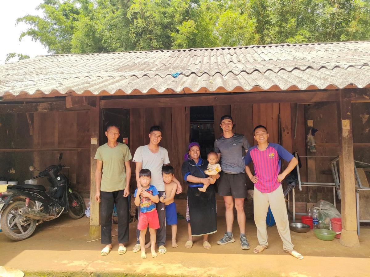 Indigenous Homestay- Trek- Food- Bus Mu Cang Chai Εξωτερικό φωτογραφία