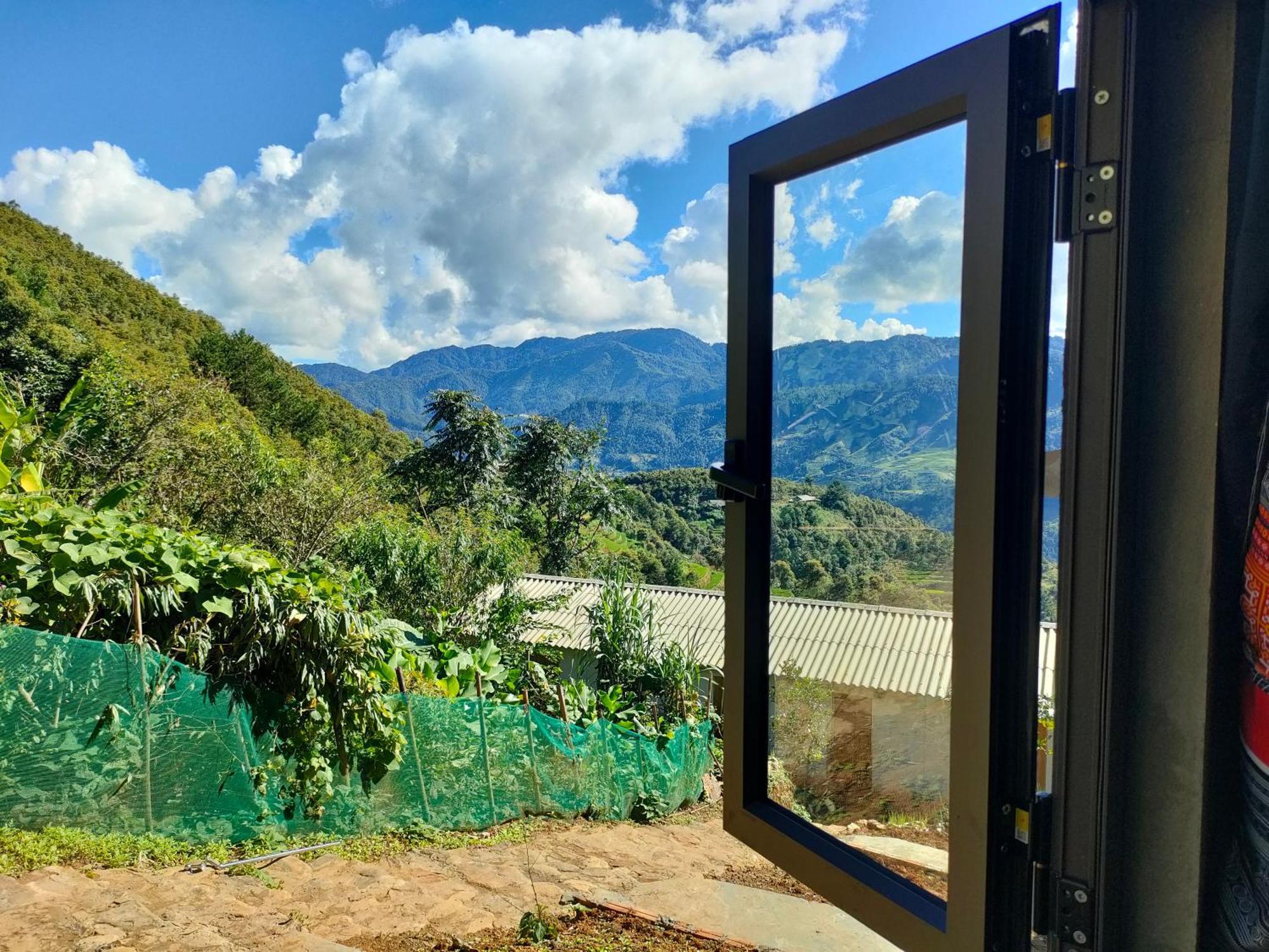 Indigenous Homestay- Trek- Food- Bus Mu Cang Chai Δωμάτιο φωτογραφία