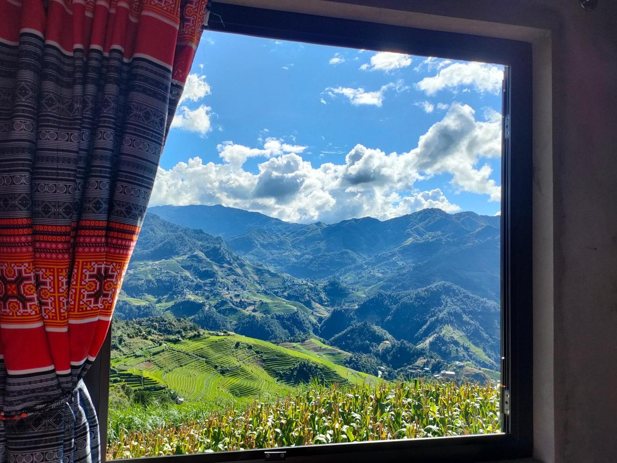 Indigenous Homestay- Trek- Food- Bus Mu Cang Chai Δωμάτιο φωτογραφία