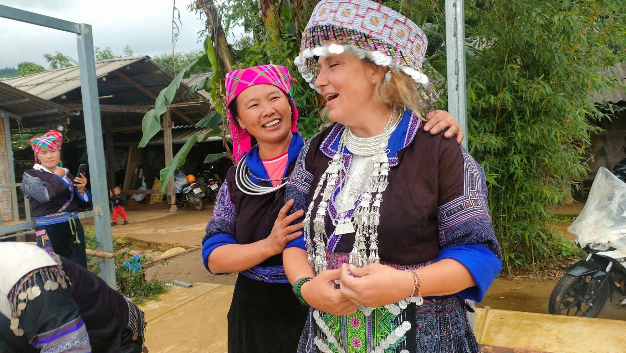 Indigenous Homestay- Trek- Food- Bus Mu Cang Chai Εξωτερικό φωτογραφία